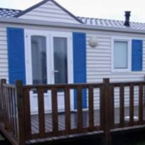 Campsite France Brittany, Location Mobil-home Bretagne pour 4 pers avec terrasse